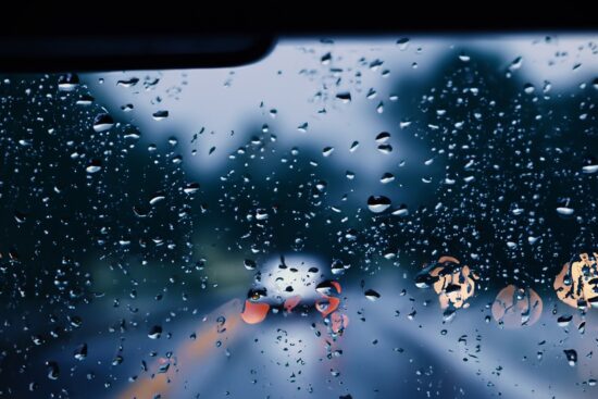 Conduire sous la pluie